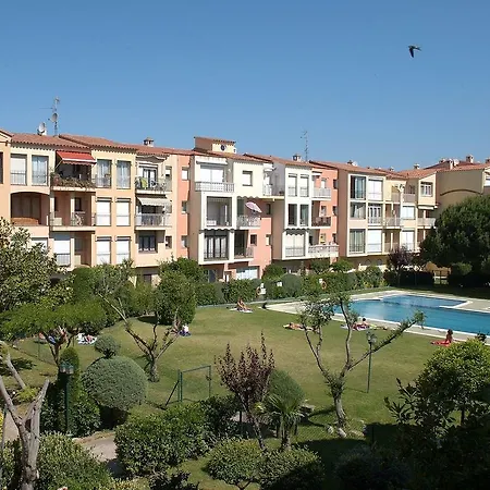Belvilla By Oyo Comte De Empuries Apt C Empuriabrava Exterior photo